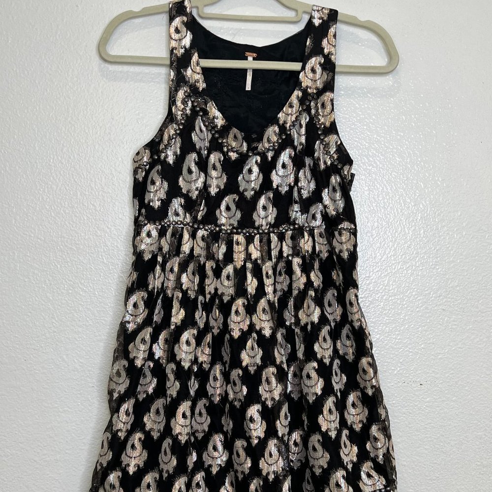 Free People 4 Black Metallic Gold Silver Studded Sleeveless Fit &‎ Flare Dress